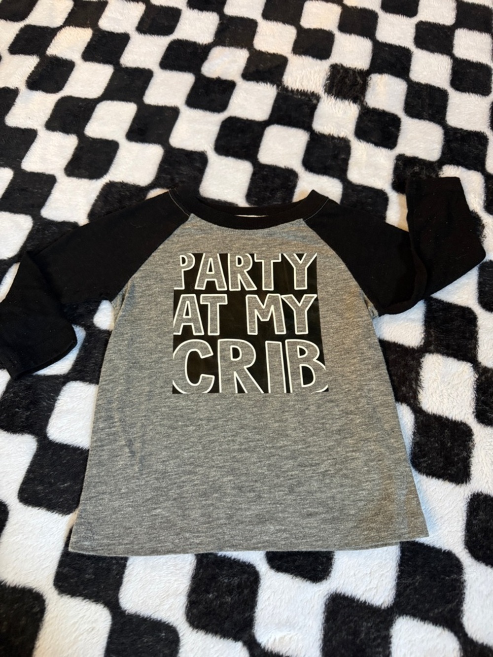Grey & Black 'Party At My Crib' Raglan Tee - Kids